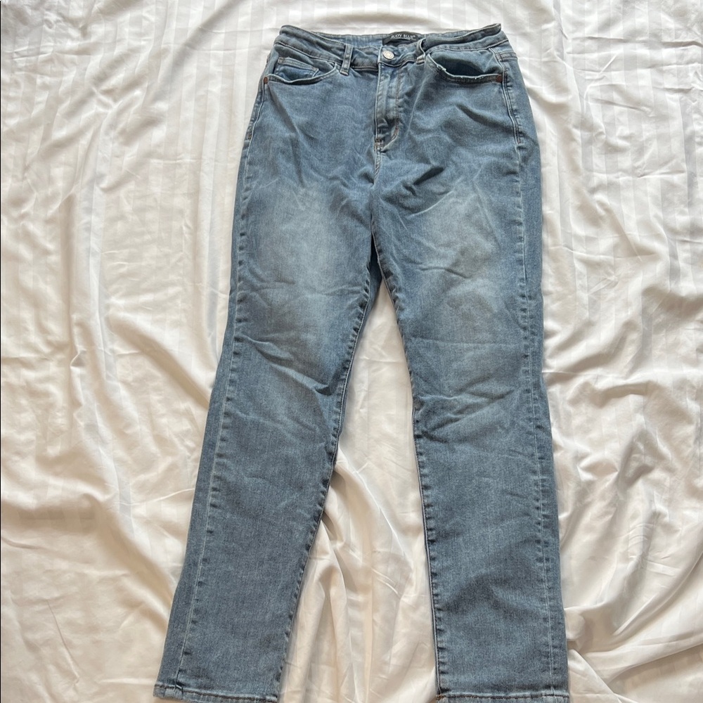 Judy Blue Light Blue Straight Leg Jeans